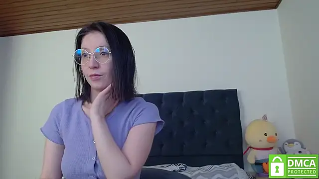 Sophi Cute online show from 01.04.25