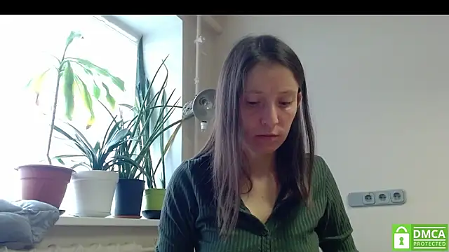 Sophi Cute online show from 10.05.25