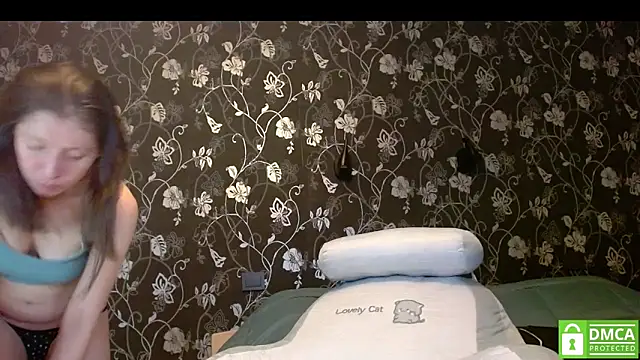 Sophi Cute online show from 12.03.25