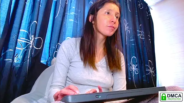 Sophi Cute online show from 02.19.26