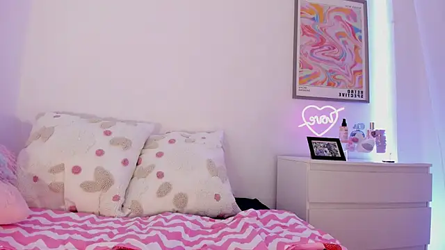  viioletweekend  online show from 02.22.25