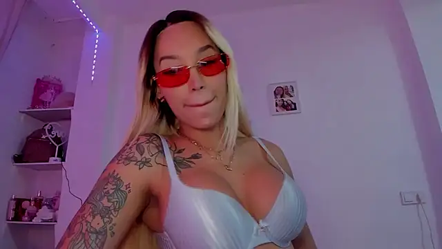  viioletweekend  online show from 11.28.25