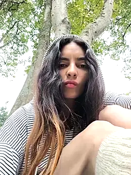 Sam Sara online show from 09.08.25