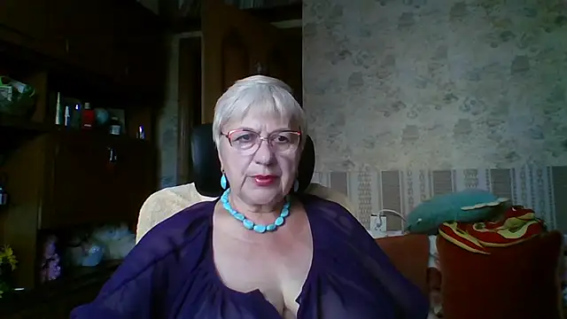 Snapshot of SweetCherry27 chatting on 07.11.26 SweetCherry27 online show from 07.11.26
