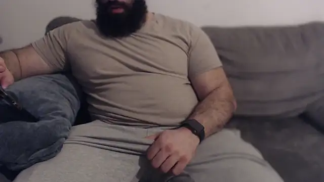 hugemachohandsome online show from 04.07.26