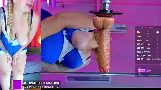 Snapshot of Miss_Pawi chatting on 11.19.25 Miss Pawi online show from 11.19.25