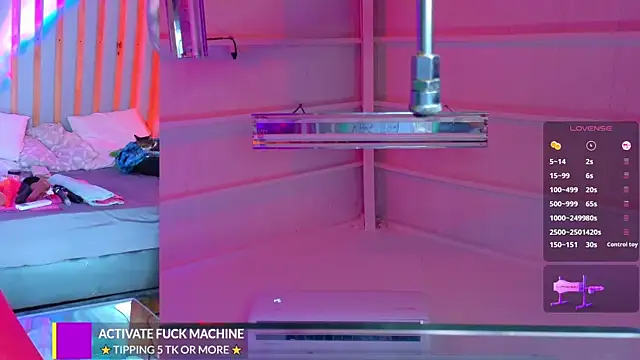 Snapshot of Miss_Pawi chatting on 11.26.25 Miss Pawi online show from 11.26.25