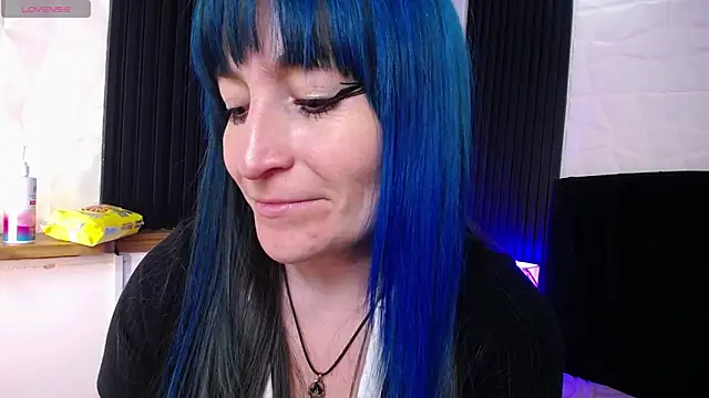 alicia moom online show from 01.21.25