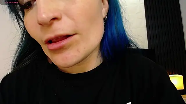 alicia moom online show from 03.14.25