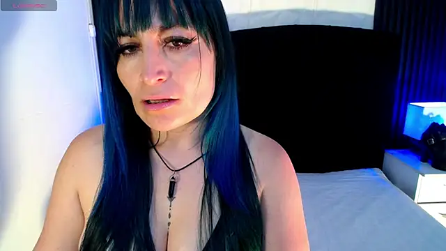 alicia moom online show from 02.07.26