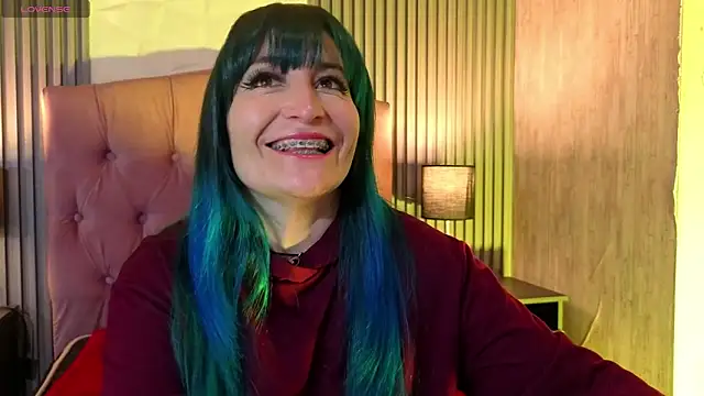 alicia moom online show from 04.13.26