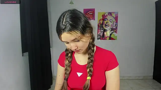 Alice bloom  online show from 11.26.25