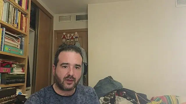 curiosillo83 online show from 10.19.25