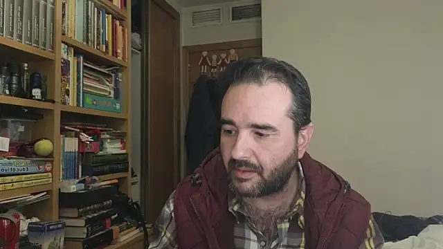 curiosillo83 online show from 11.24.25