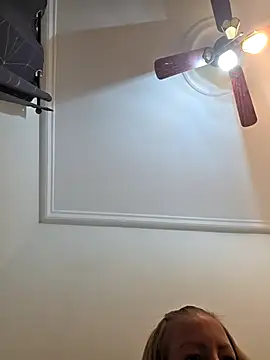 Snapshot of Jassy_Foxy chatting on 10.10.25 Jassy Foxy online show from 10.10.25