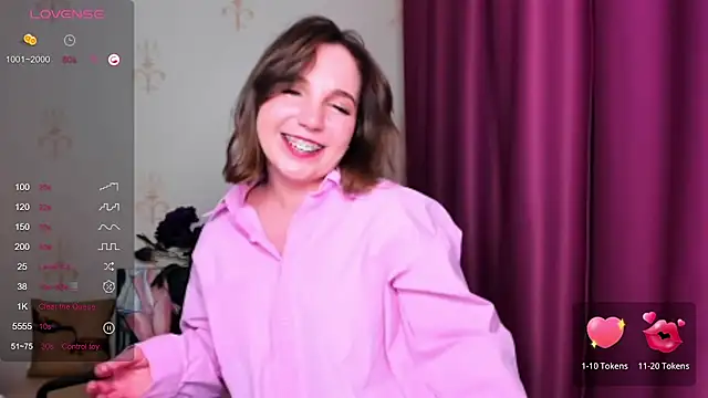 KindHazelHere  online show from 03.06.25