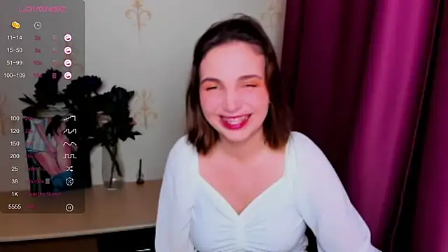 KindHazelHere  online show from 09.11.25