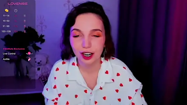 KindHazelHere  online show from 11.22.25