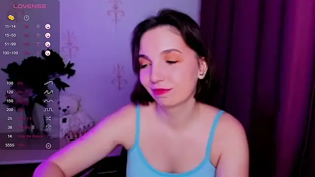 KindHazelHere  online show from 11.23.25