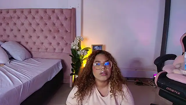  nickypurple  online show from 02.21.26