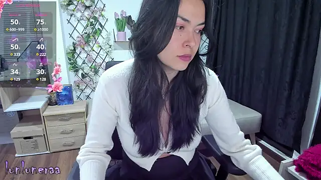 Lunlunera online show from 01.15.25