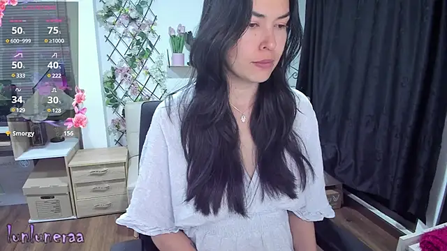 Lunlunera online show from 02.11.25