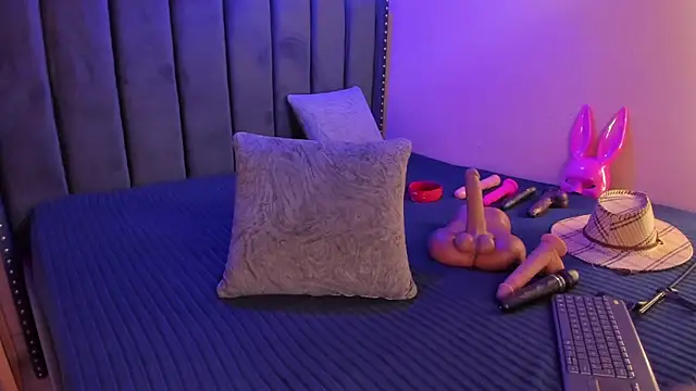 ashlye miller  online show from 10.17.25