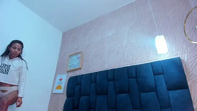 Hellen Sky online show from 02.11.25