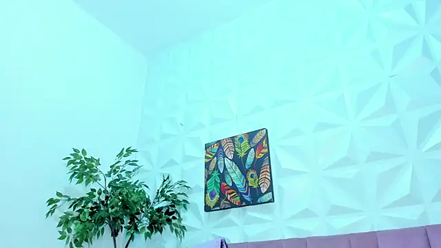 Hellen Sky online show from 02.25.25