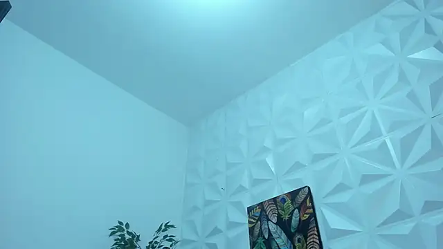 Hellen Sky online show from 03.15.25