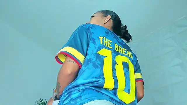 Hellen Sky online show from 11.19.25