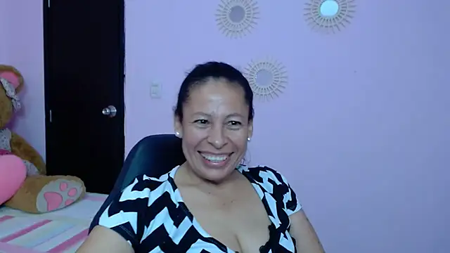 Snapshot of mature_martina chatting on 01.24.25 mature martina online show from 01.24.25