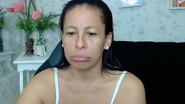 Snapshot of mature_martina chatting on 01.26.25 mature martina online show from 01.26.25