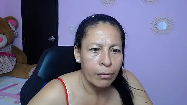 Snapshot of mature_martina chatting on 02.10.25 mature martina online show from 02.10.25