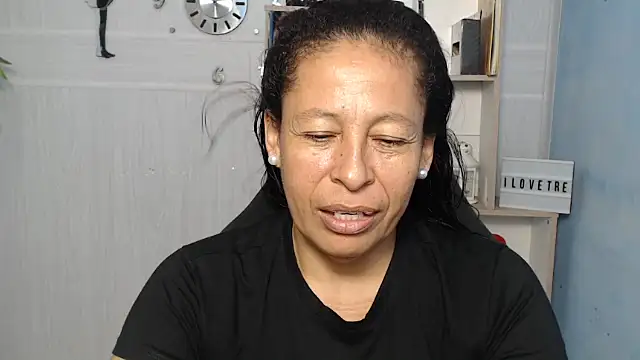 Snapshot of mature_martina chatting on 03.06.25 mature martina online show from 03.06.25