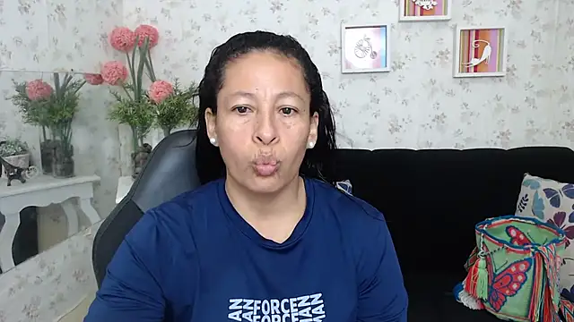 Snapshot of mature_martina chatting on 03.17.25 mature martina online show from 03.17.25