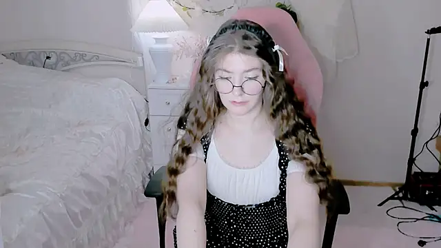 RuthMorse online show from 03.09.26