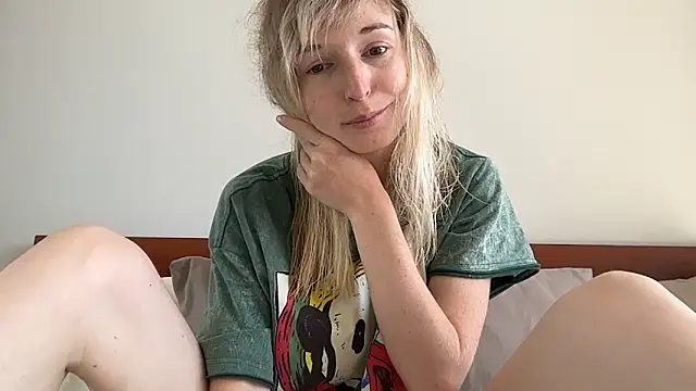 Snapshot of ivankai_ chatting on 02.12.26 ivankai online show from 02.12.26