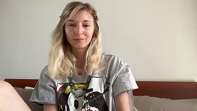 Snapshot of ivankai_ chatting on 02.20.26 ivankai online show from 02.20.26