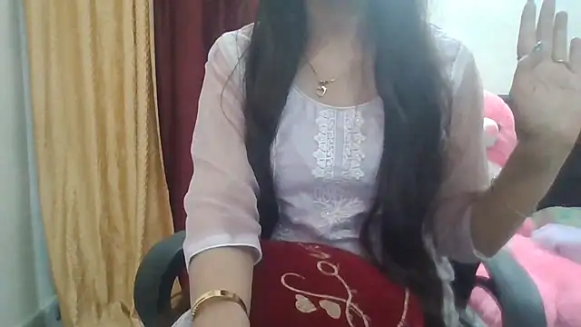 Snapshot of Sexy_iknoor chatting on 05.19.26 Sexy iknoor online show from 05.19.26
