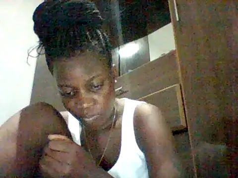 Snapshot of Alessandrajenna chatting on 04.05.26 Alessandrajenna online show from 04.05.26