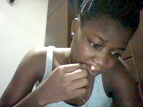 Snapshot of Alessandrajenna chatting on 04.14.26 Alessandrajenna online show from 04.14.26