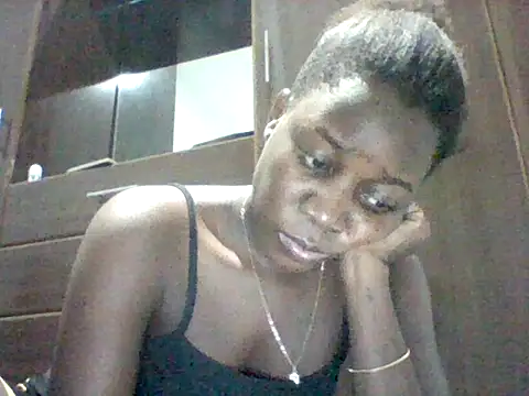 Snapshot of Alessandrajenna chatting on 04.14.26 Alessandrajenna online show from 04.14.26