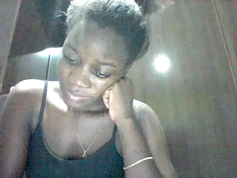 Snapshot of Alessandrajenna chatting on 04.15.26 Alessandrajenna online show from 04.15.26