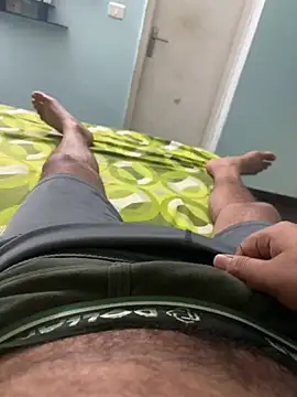 Snapshot of yourheroforfun chatting on 05.18.26 yourheroforfun online show from 05.18.26