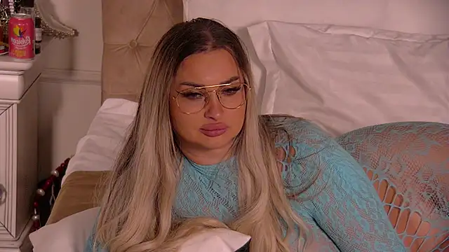 Denisse Perry online show from 03.27.26