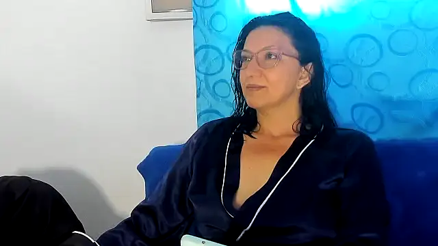 Snapshot of Angelblue_ chatting on 04.24.26 Angelblue online show from 04.24.26