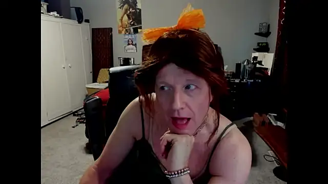 Snapshot of CharlotteAshton chatting on 06.06.26 CharlotteAshton online show from 06.06.26