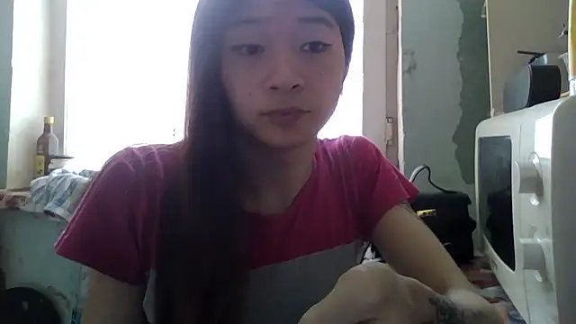 CarlyJoy online show from 02.14.25