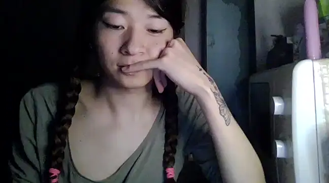 CarlyJoy online show from 02.26.25